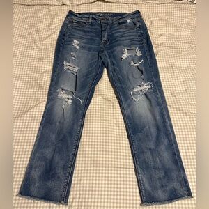 American Eagle Outfitters Women's Distressed Blue Jeans